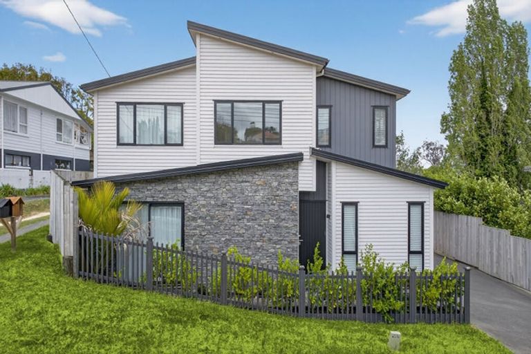 Photo of property in 57b Hogans Road, Glenfield, Auckland, 0629