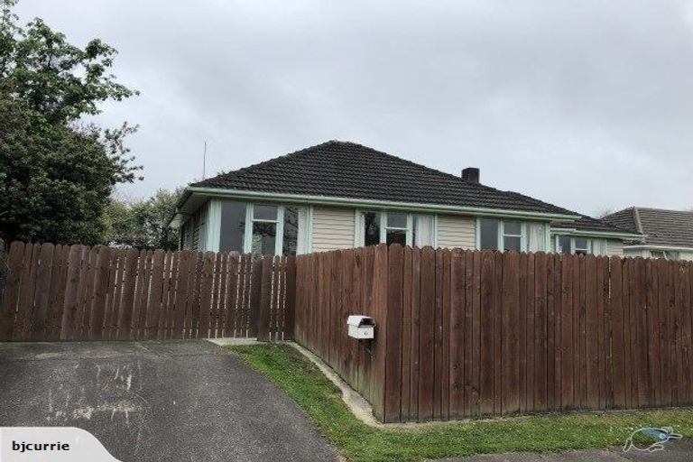 Photo of property in 6 Rochester Street, Awapuni, Palmerston North, 4412