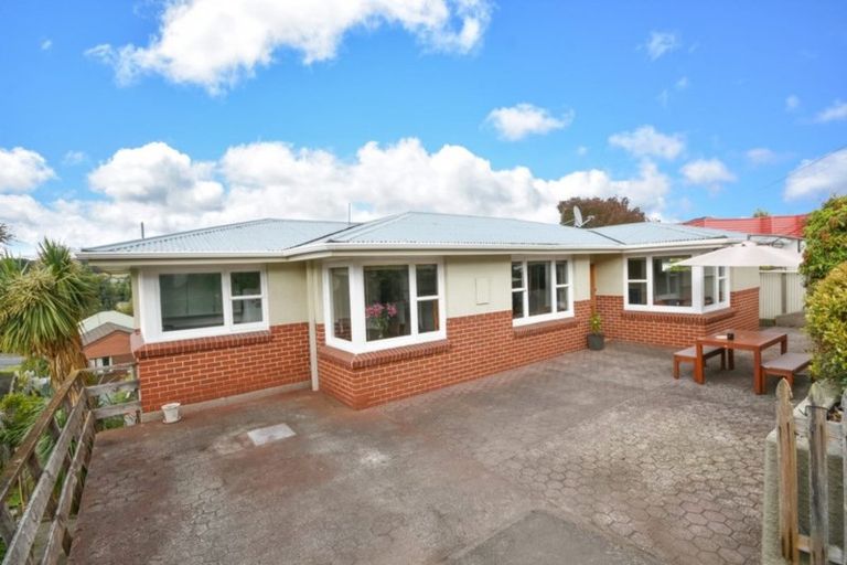 Photo of property in 39 Waldron Crescent, Green Island, Dunedin, 9018