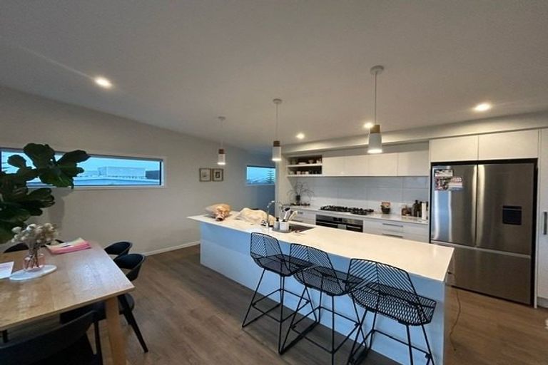 Photo of property in 1a Sandhurst Drive, Papamoa Beach, Papamoa, 3118