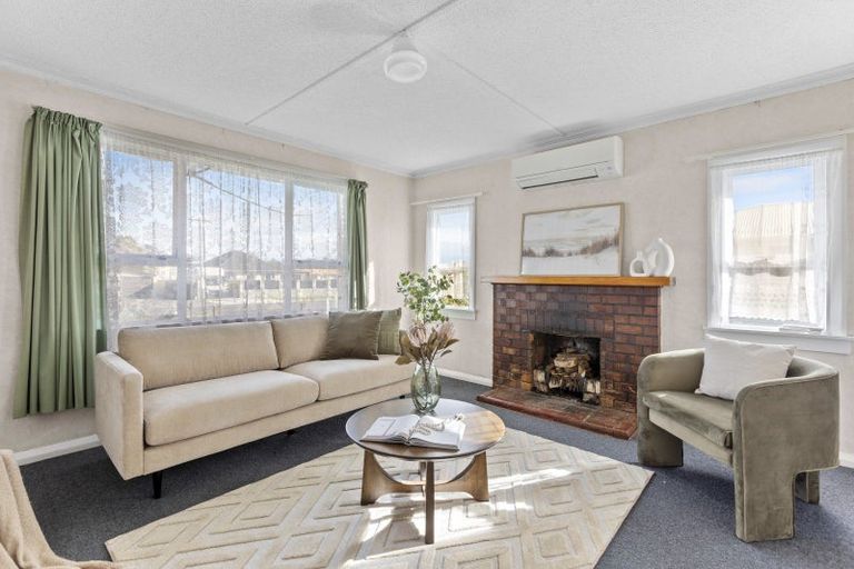 Photo of property in 40 Blake Street, Waitara, 4320