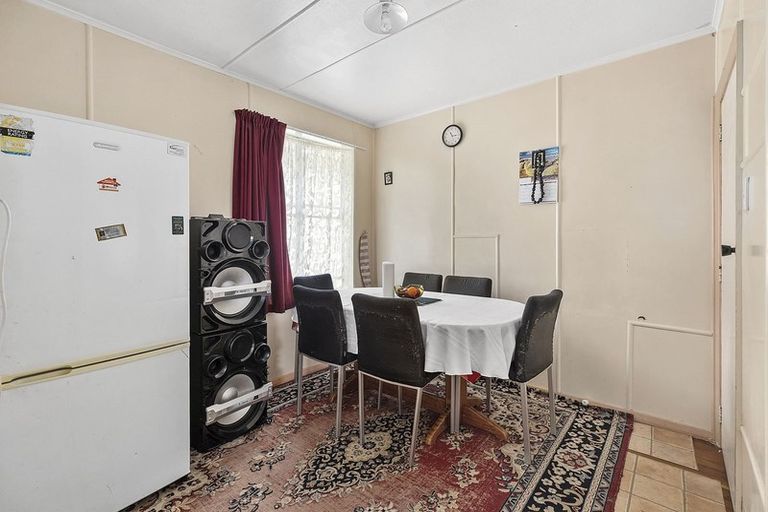 Photo of property in 58 Sievers Grove, Cannons Creek, Porirua, 5024