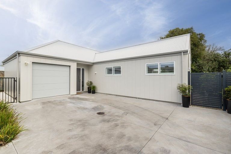 Photo of property in 105a King Street, Taradale, Napier, 4112