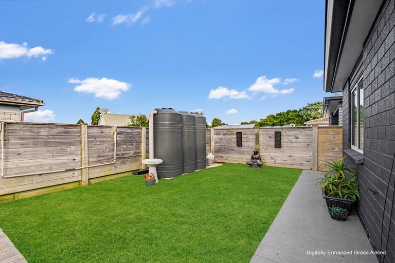 Photo of property in 16 Domain Street, Waiuku, 2123