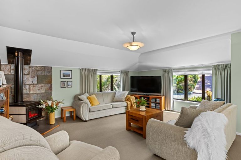 Photo of property in 20 Miraka Place, Birkenhead, Auckland, 0626