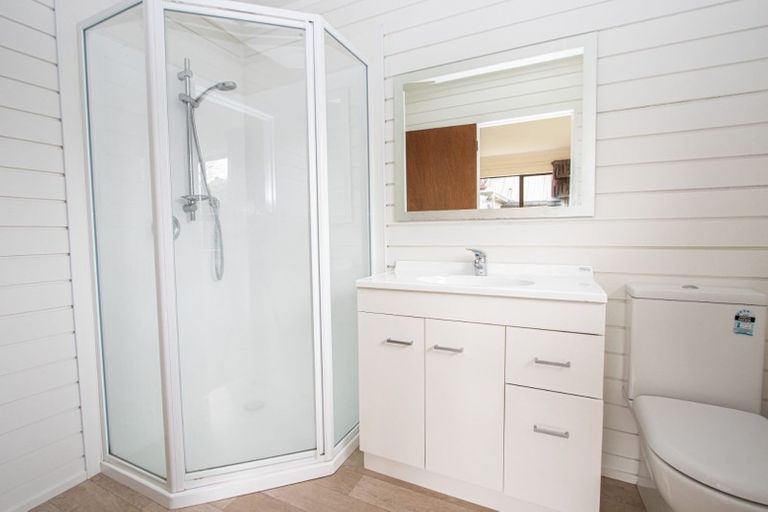 Photo of property in 124 Grey Street, Cambridge, 3434