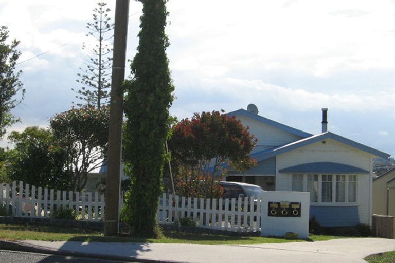 Photo of property in 97 Arran Road, Browns Bay, Auckland, 0630