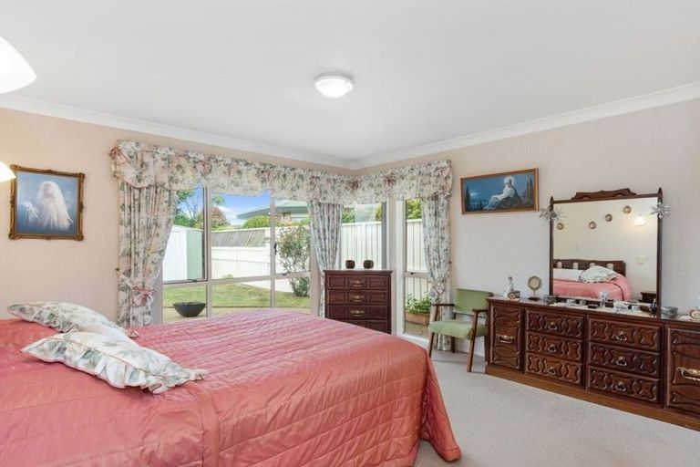 Photo of property in 25 Plateau Heights, Mount Maunganui, 3116