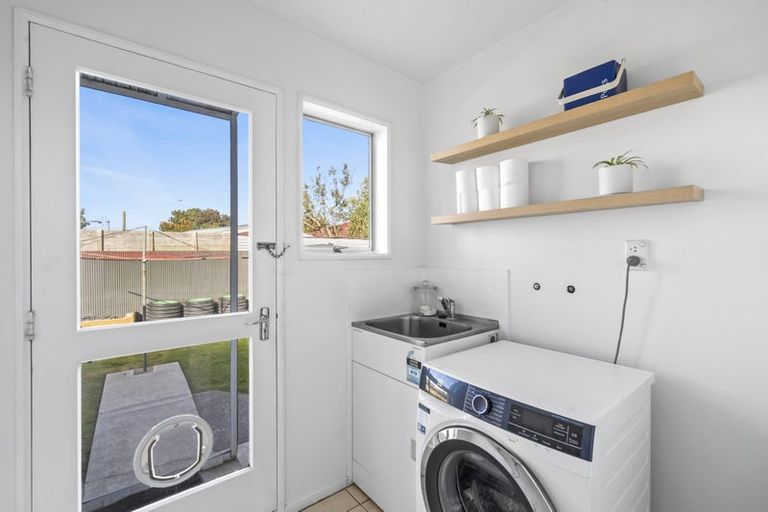 Photo of property in 2/8 Applewood Place, Casebrook, Christchurch, 8051
