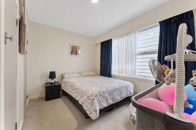 Photo of property in 3/127 Lemon Street, New Plymouth, 4312