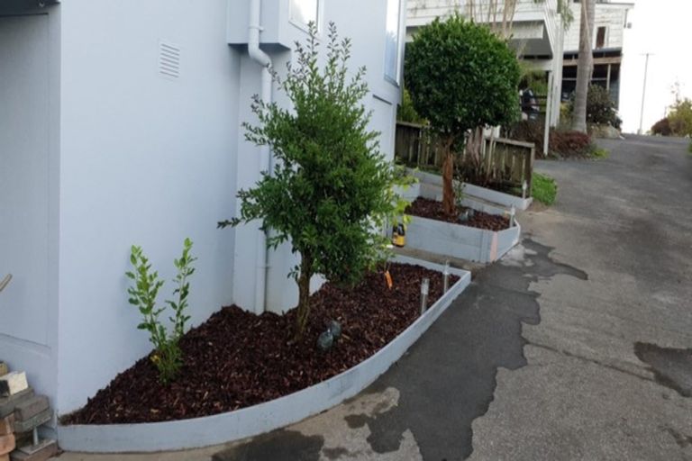 Photo of property in 3/250 Onewa Road, Birkenhead, Auckland, 0626