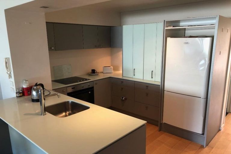 Photo of property in 2/272 Marine Parade, New Brighton, Christchurch, 8061