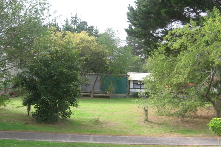 Photo of property in 111 Puriri Place, Matarangi, Whitianga, 3592