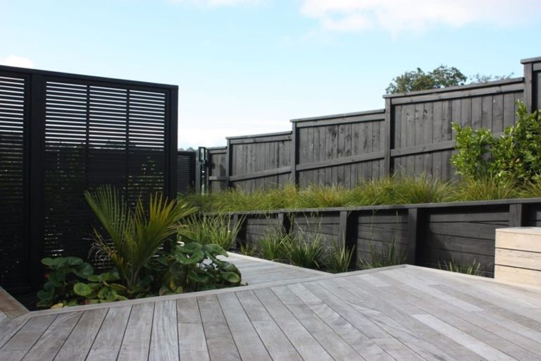 Photo of property in 42 Anne Mclean Drive, Bayview, Auckland, 0629