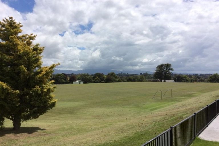 Photo of property in 40 Richardson Road, Omokoroa, 3114