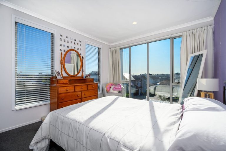 Photo of property in 24 Station Street, Hobsonville, Auckland, 0616