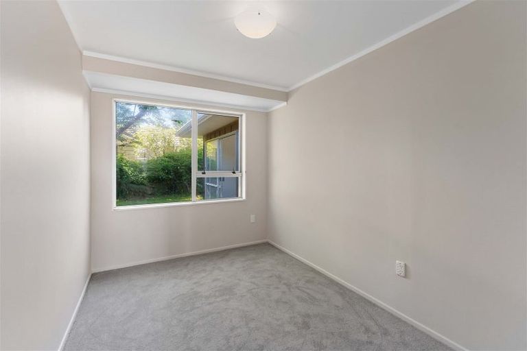 Photo of property in 30 Fleetwood Grove, Waikanae, 5036