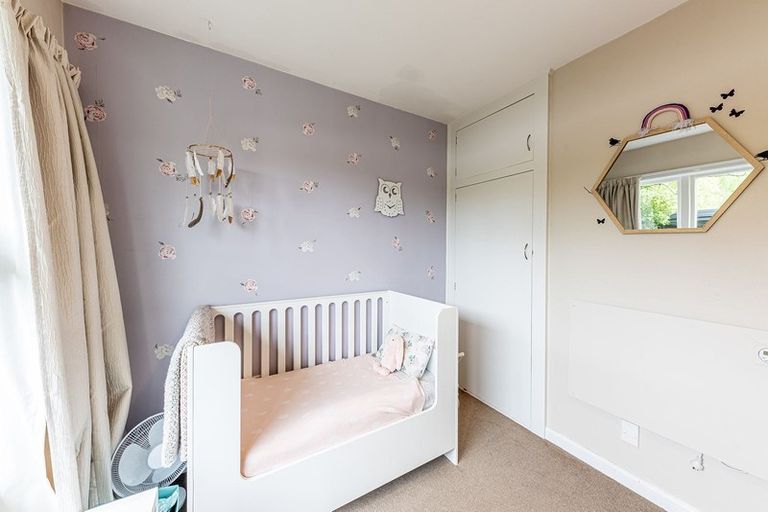 Photo of property in 21 Greenwood Close, Mairehau, Christchurch, 8013