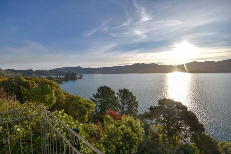 Photo of property in 35 Oxley Crescent, Broad Bay, Dunedin, 9014