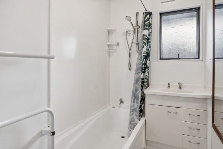 Photo of property in 1619 Kaipara Coast Highway, Kaukapakapa, 0984