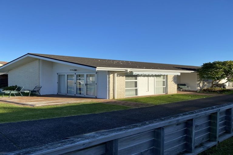 Photo of property in 1/23 Hattaway Avenue, Bucklands Beach, Auckland, 2012