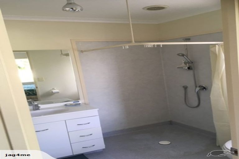 Photo of property in 4 Millennium Heights, Flagstaff, Hamilton, 3210