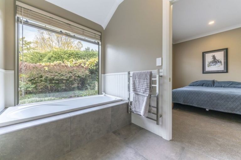 Photo of property in 573 Fencourt Road, Cambridge, 3493