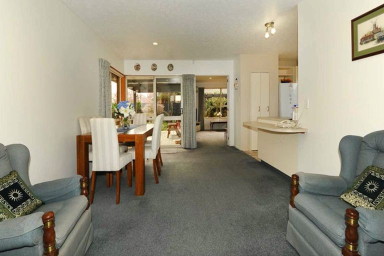 Photo of property in 38 Kintyre Drive, Broomfield, Christchurch, 8042