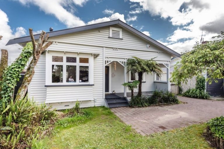 Photo of property in 83 Te Aroha Street, Hamilton East, Hamilton, 3216