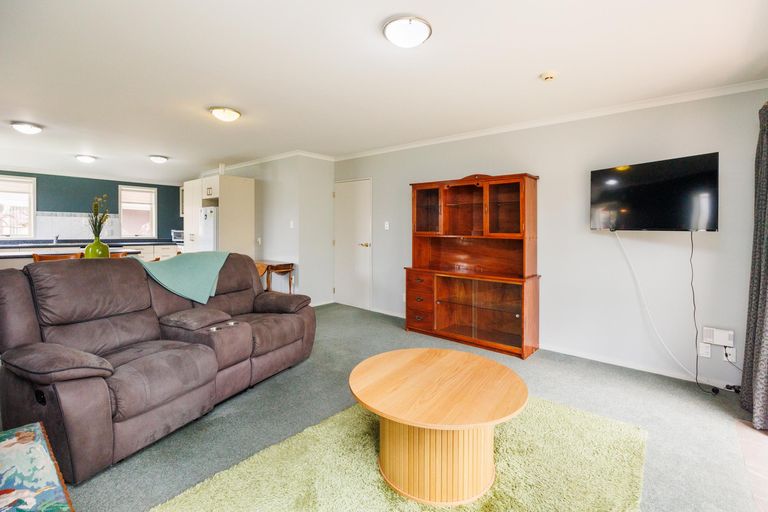 Photo of property in 9 Foxtail Fern, Kelvin Grove, Palmerston North, 4414