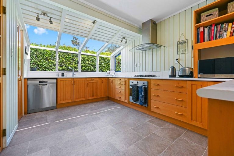 Photo of property in 14 Mcdowall Place, Queenwood, Hamilton, 3210