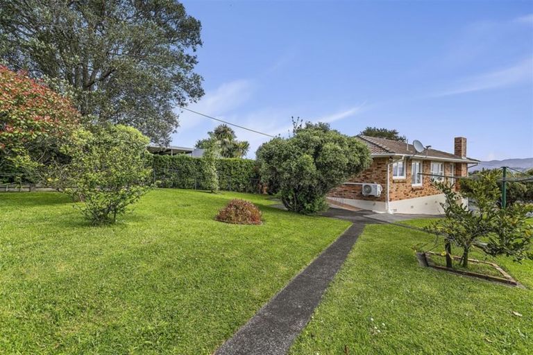 Photo of property in 265 Great North Road, Henderson, Auckland, 0612