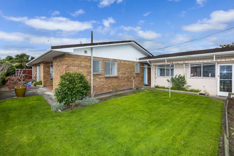 Photo of property in 41 Pine Avenue, Ebdentown, Upper Hutt, 5018
