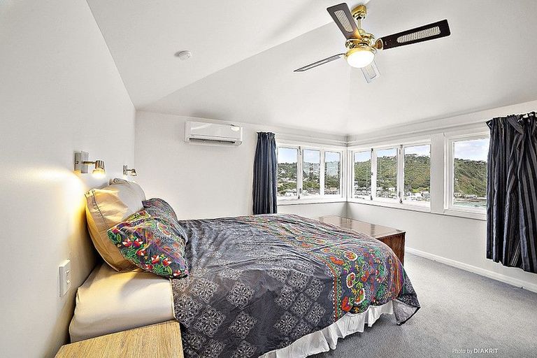 Photo of property in 14 Milne Terrace, Island Bay, Wellington, 6023