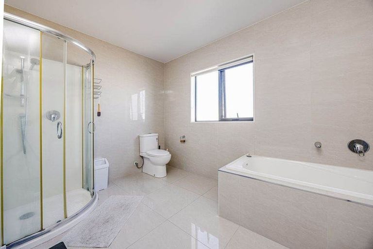 Photo of property in 14 Evelina Lane, Flat Bush, Auckland, 2019