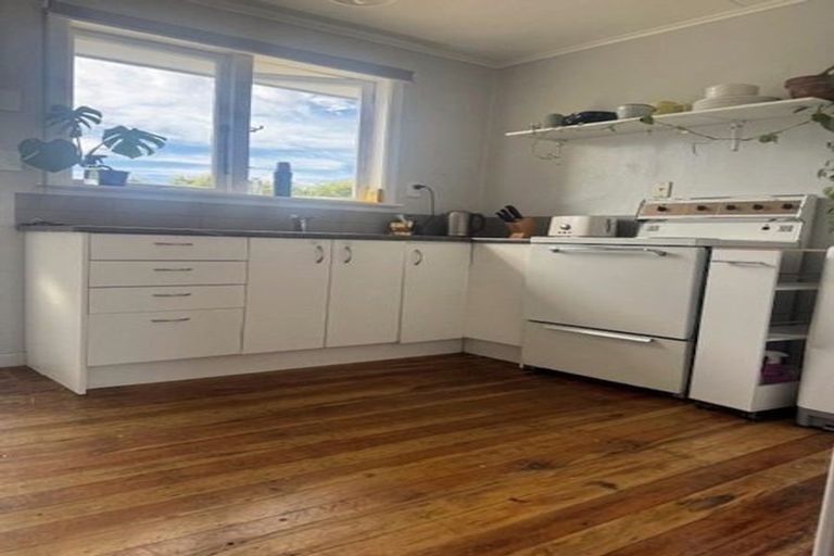 Photo of property in 2/904 Victoria Street, Parkvale, Hastings, 4122