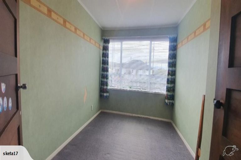 Photo of property in 17 Burcham Street, Taita, Lower Hutt, 5011