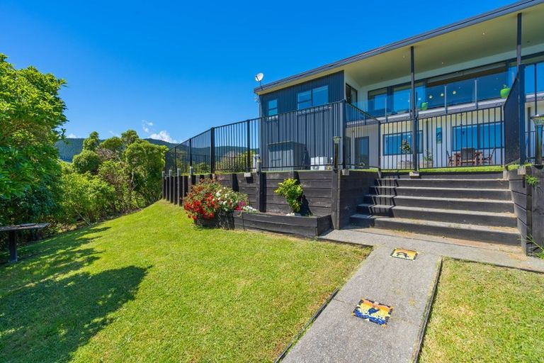 Photo of property in 7 Ocean Vista Lane, Paraparaumu, 5032