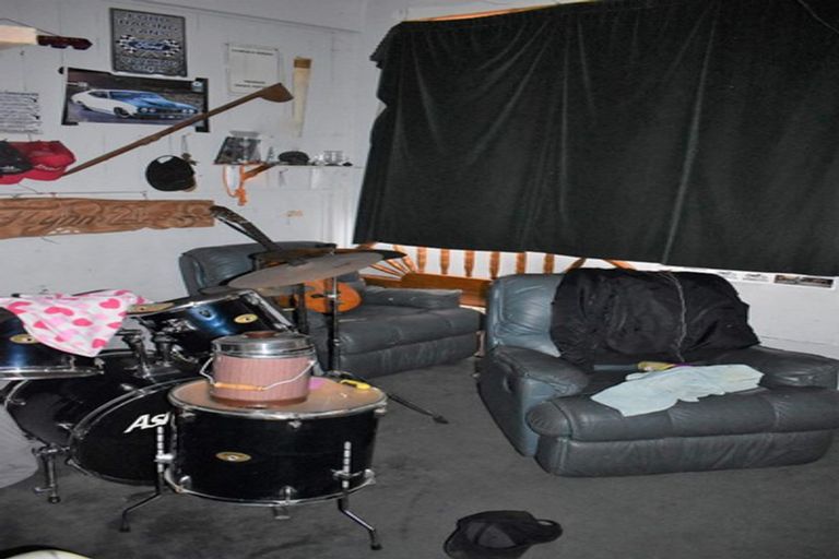 Photo of property in 18 Freemans Road, Otaki, 5512