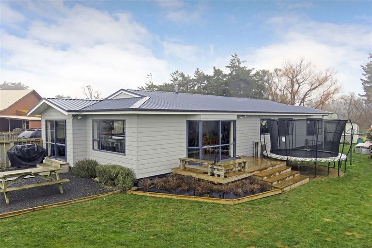 Photo of property in 28 Flemington Road, Woodlands, Invercargill, 9871