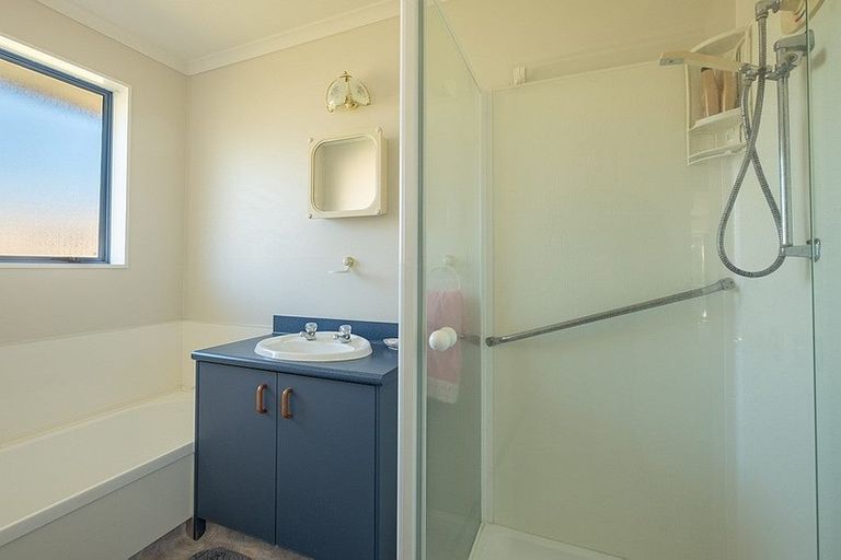 Photo of property in 64 Sunnyvale Street, Bell Block, New Plymouth, 4312