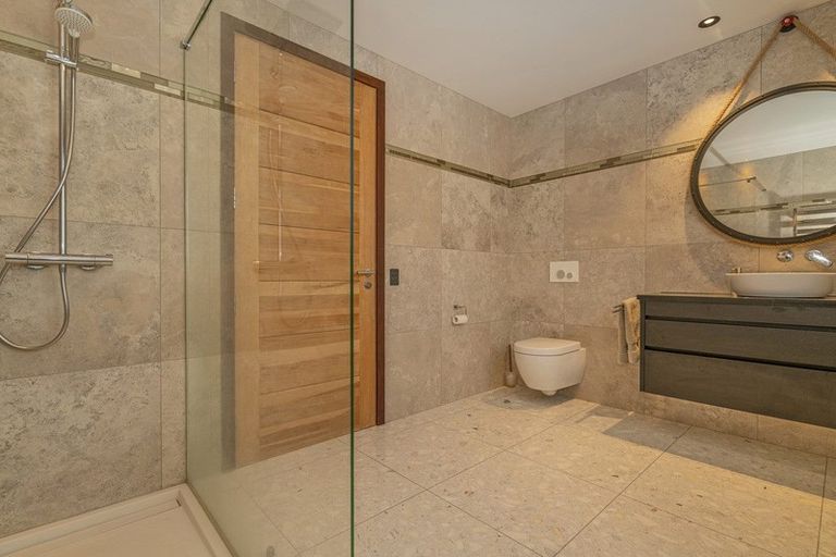 Photo of property in 6 Robinson Road, Whitianga, 3510