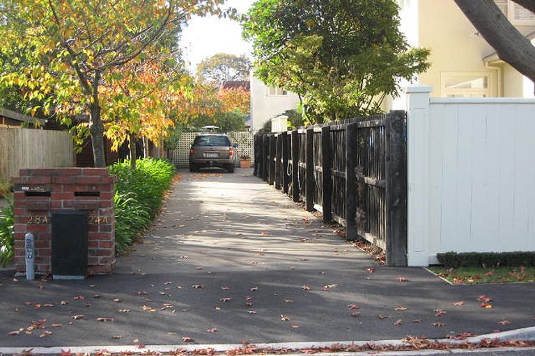 Photo of property in 1/24 Thornycroft Street, Fendalton, Christchurch, 8052