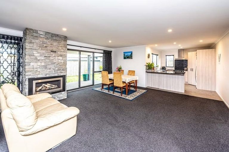 Photo of property in 16 Simon Street, Tawhero, Whanganui, 4501