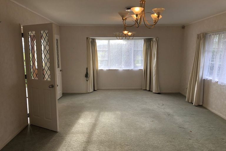 Photo of property in 70 Millhouse Drive, Northpark, Auckland, 2013