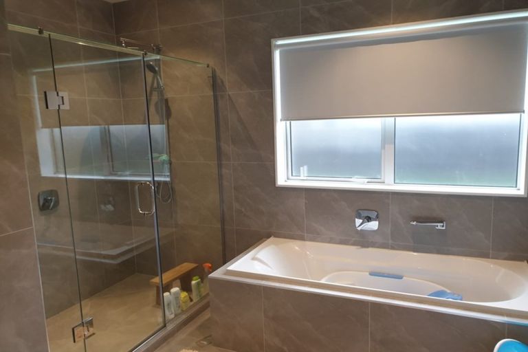 Photo of property in 195 Matua Road, Kumeu, 0810