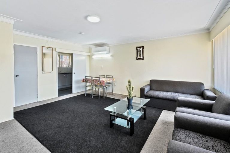 Photo of property in 2/467 Great South Road, Papatoetoe, Auckland, 2025