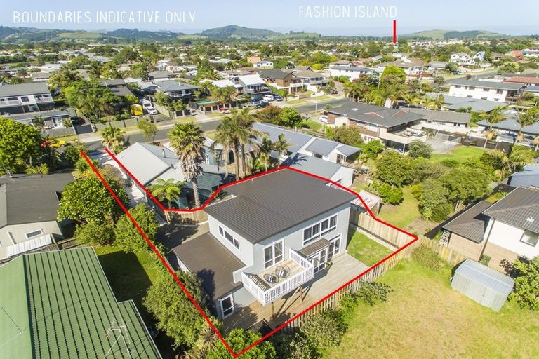 Photo of property in 75b Dickson Road, Papamoa Beach, Papamoa, 3118