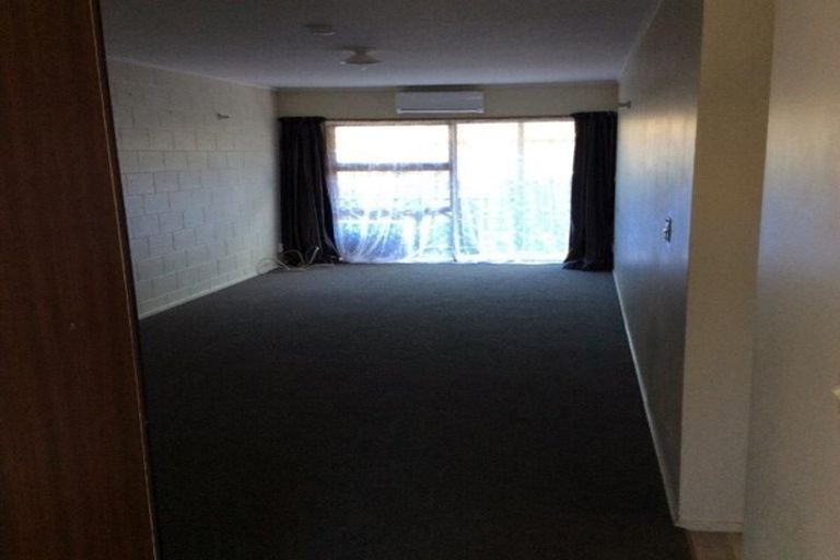 Photo of property in 4/25a Vine Street, Mangere East, Auckland, 2024