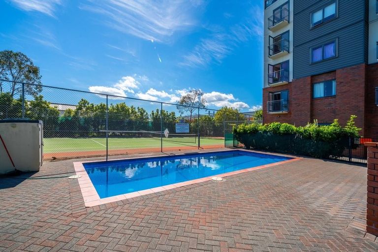 Photo of property in 5n/10 Crown Lynn Place, New Lynn, Auckland, 0600